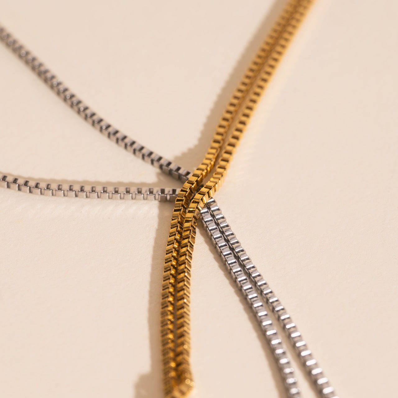 Dainty Box Chain Necklace (20")