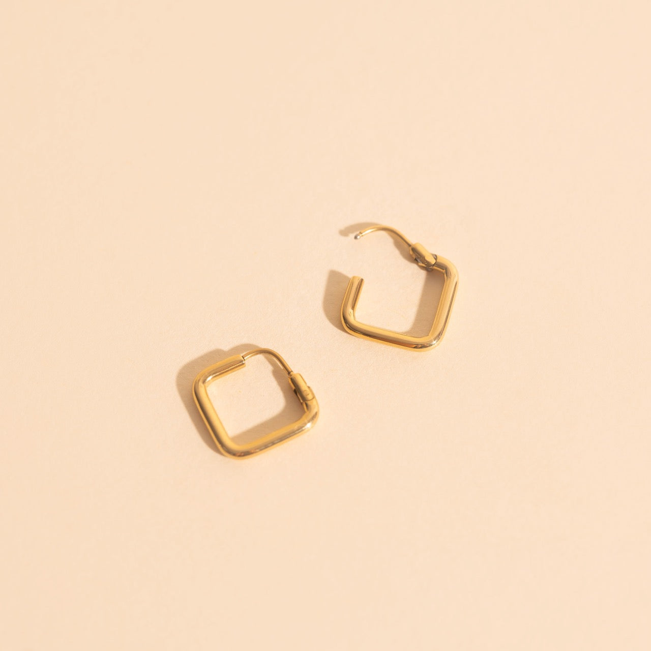 Diamond Rounded Huggie Hoop Earrings